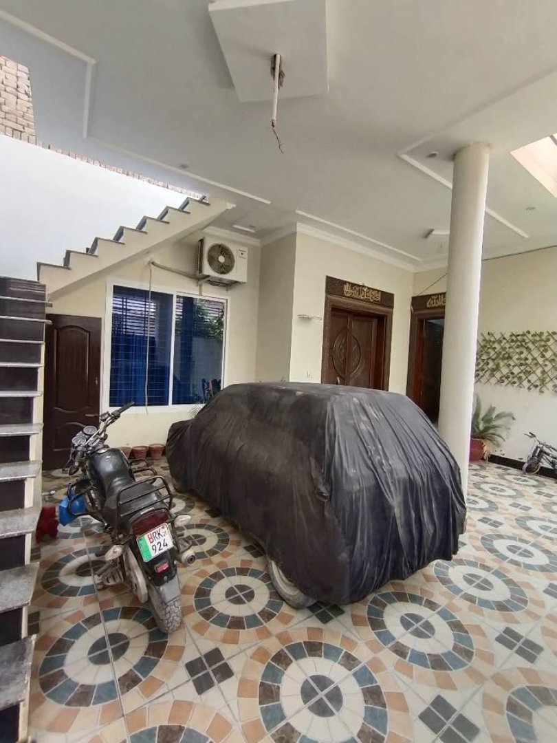 10*Marla single story owner self made house for sale